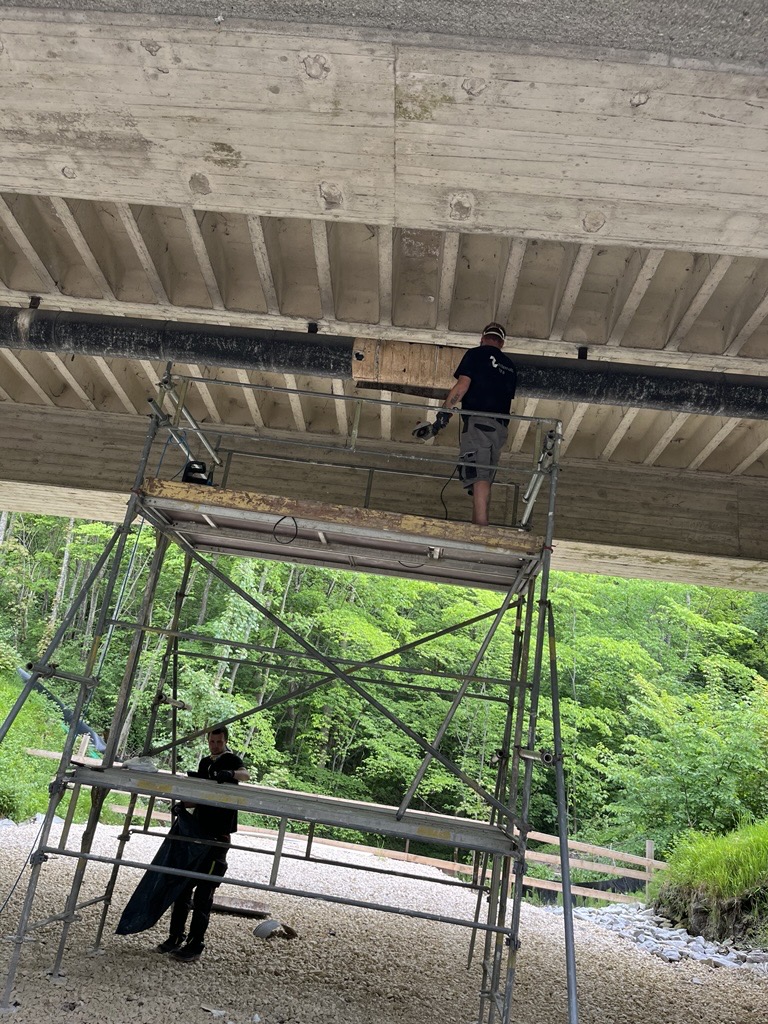 Vorarbeiten unseres Fieldservice-Teams an der Baustelle